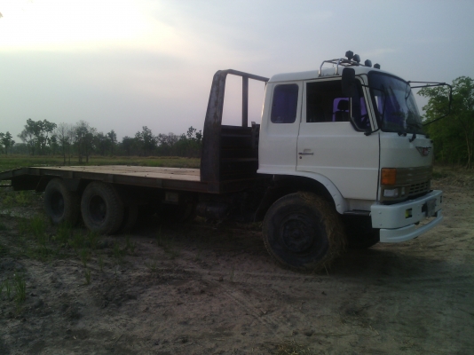 ขายสิบล้อบรรทุกแบล็คโฮ