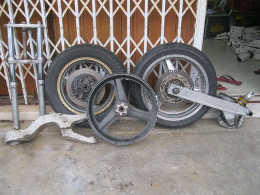 ขายเหมายกชุด....10000 บาท