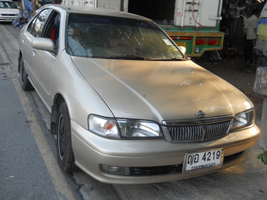 ขายSUNNY SALOON พร้อมใช้ครับ