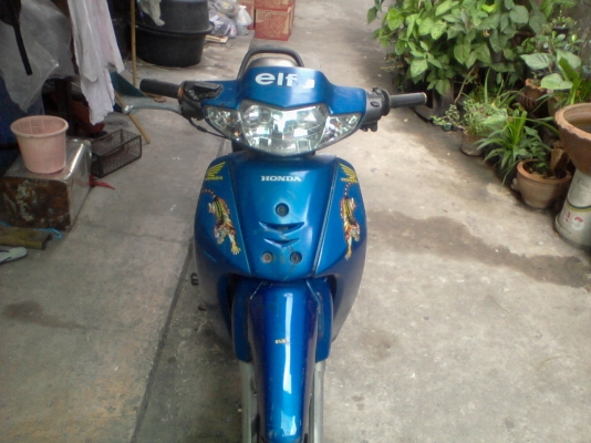 ขาย ฮอนด้า เวฟ 100 ตัวดีสหน้า สตาร์ทมือเครื่องติดขับได้มีเล่ม ราคา 9000 โทร 0895172080 เล่