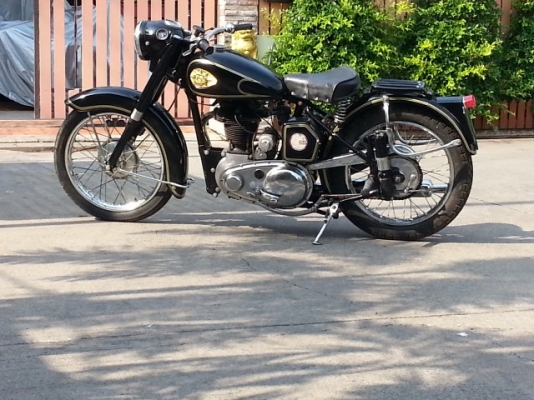 วุฒินนบุรี// BSA m31 350cc. รถสภาพสวยๆเก็บงานมาแล้วเครื่องดีระบบไฟเดิมเดินเบาแทพๆ