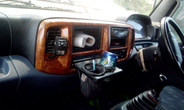 ขายรถ หกล้อ HIno  mega FC 150 ดั้มสามมิตร รถเดิมๆ สวยพร้อมใช้งานสุดๆ