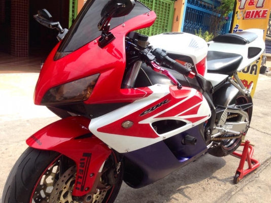 ต้ำพระราม2 ขาย HONDA CBR1000ปี2004 สภาพนางฟ้า เอกสาร อินวอย์เครื่องเฟรม สภาพดีแต่งเต็มคัน