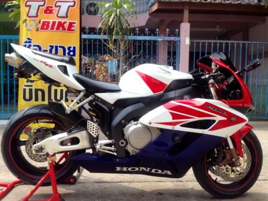ต้ำพระราม2 ขาย HONDA CBR1000ปี2004 สภาพนางฟ้า เอกสาร อินวอย์เครื่องเฟรม สภาพดีแต่งเต็มคัน