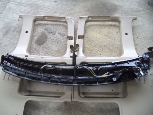 ขายพลาสติกแผงคอจิ้งหรีด วีออส ปี10