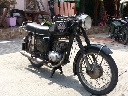 วุฒินนบุรี// ขาย MZ125 ถังเหลื่ยมรถสวยเดิมเครื่องดีพร้อมใช้ทะเบียนแท้