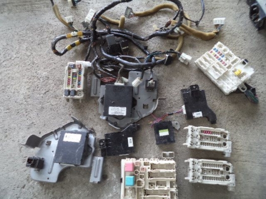 กล่องฟิลว์ ในห้องเครื่อง ดีแม็กซ์ - วีโก้