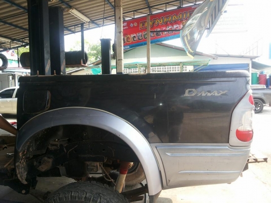 ลูกกระบะสี่ประตูมีขายครับ