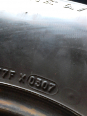 MICHELIN LTX  AT 225/75R15  มี 2 เส้น  TEL.081-427-3941