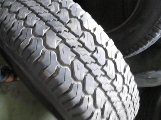 MICHELIN LTX  AT 225/75R15  มี 2 เส้น  TEL.081-427-3941