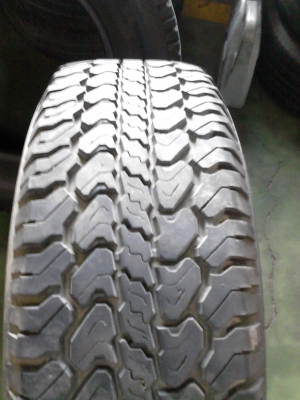 MICHELIN LTX  AT 225/75R15  มี 2 เส้น  TEL.081-427-3941
