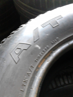 MICHELIN LTX  AT 225/75R15  มี 2 เส้น  TEL.081-427-3941