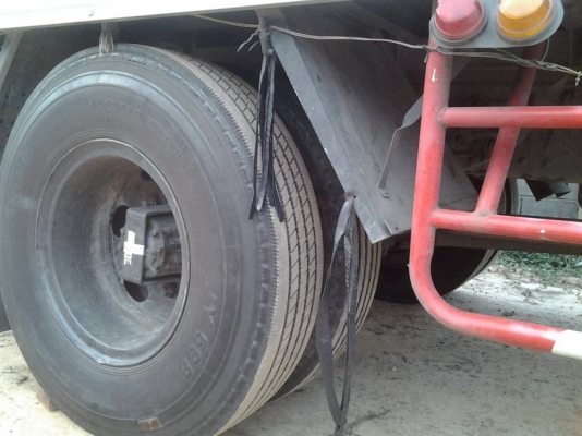 HINO FF1J เครื่อง jo8 เบรคทิฟี่ เพาเวอร ปี43 ตู้แห้งยาว 7.3 เมตร ภาษีเต็ม ยาง1000 ขอบ20