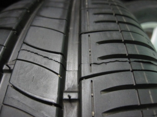 ขายล้อแม็กพร้อมยางป้ายแดง Honda BRIO ขอบ 14 ใช้ไม่ถึง 50 โล ขายล้อแม็กพร้อมยางป้ายแดง Honda BRIO ขอบ 14 ใช้ไม่ถึง 50 โล