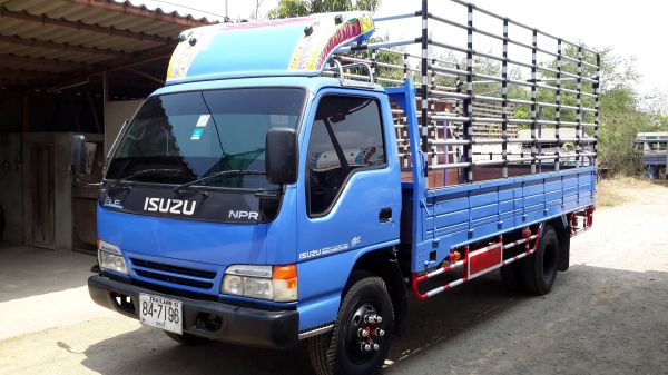 6 ล้อกลาง ISUZU  NPR  120 แรงม้า  *ยาว 5.00ม.* รถสวยเดิม+สวยจริง *รถห้างแท้*  เอกสารพร้อมโอน