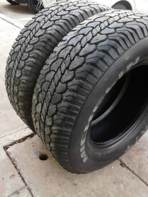 MICHELIN LTX  AT 225/70R15  มี 2 เส้น  TEL.081-427-3941