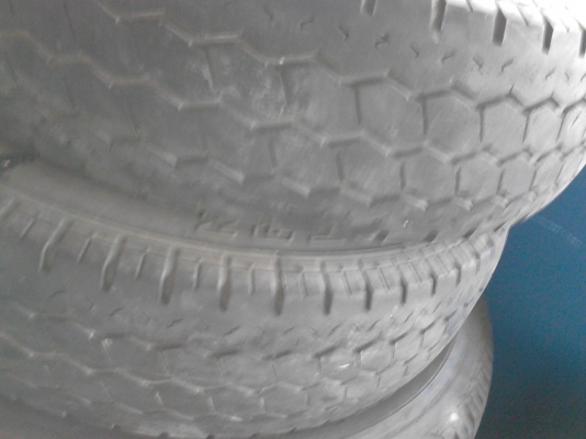 185R14 BRIDGE STONE R623  มี 2 เส้น  TEL.081-427-3941