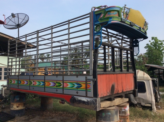 ขายกระบะ cargo มีคอกแป๊ป ของรถ 6 ล้อ Hino รุ่น ซุปเปอร์เสี่ย ราคาถูก ขายกระบะ cargo มีคอกแป๊ป ของรถ 6 ล้อ Hino รุ่น ซุปเปอร์เสี่ย ราคาถูก