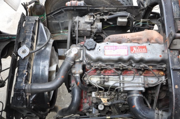 ขายHINO6ล้อ เครื่องฟิตๆ คัสซีสวยกริ๊บๆ ทะเบียนพร้อมโอน 299,000บาท