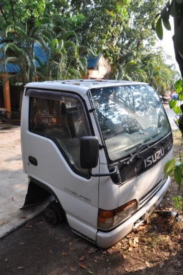 ขายหัว4ล้อ isuzu ELF ช่วงล่างครบ 68,000 บาท