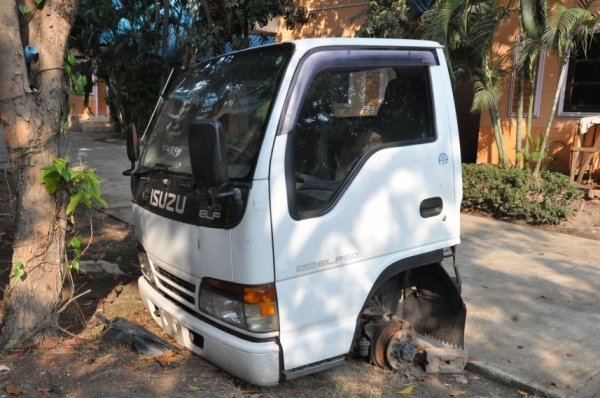 ขายหัว4ล้อ isuzu ELF ช่วงล่างครบ 68,000 บาท