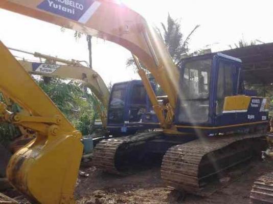 ขายรถแบคโฮ KOBELCO SK200-2