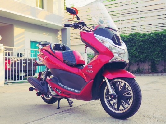 ขาย PCX 150i สีแดง ราคา 63,500 บาท  ล้อแม็ก VIP