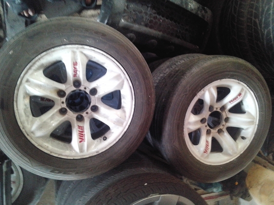 ล้อเล็บเหยี่ยว