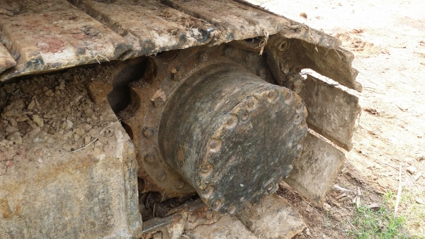 ขายอะใหล่ด่วน HITACHI EX200-2 ทั้งคัน (ขายเป็นอะใหล่นะครับ)