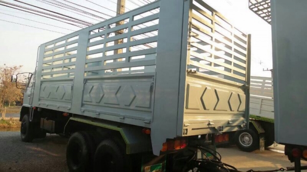 รถอีซูซุ  10 ล้อ  ( ไม่ดั้ม ) 240 แรงม้า. ปี 38  ( ขายแม่ , ลูก )  สนใจติดต่อ 081 - 6079515