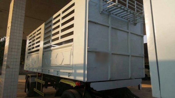 รถอีซูซุ  10 ล้อ  ( ไม่ดั้ม ) 240 แรงม้า. ปี 38  ( ขายแม่ , ลูก )  สนใจติดต่อ 081 - 6079515