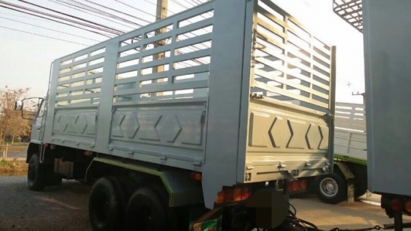 รถอีซูซุ  10 ล้อ  ( ไม่ดั้ม ) 240 แรงม้า. ปี 38  ( ขายแม่ , ลูก )  สนใจติดต่อ 081 - 6079515