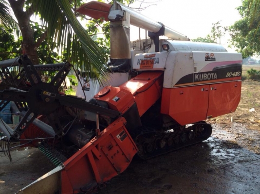ขายรถเกี่ยวนวดข้าว คูโบต้า DC 68 G