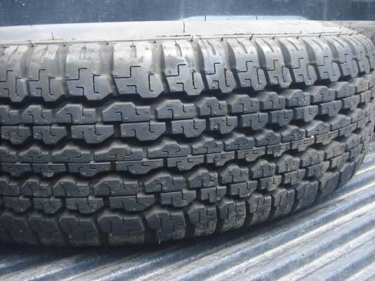 ขายล้อพร้อมยางไทรทันโฟวิล ถอดจากรถป้ายแดง