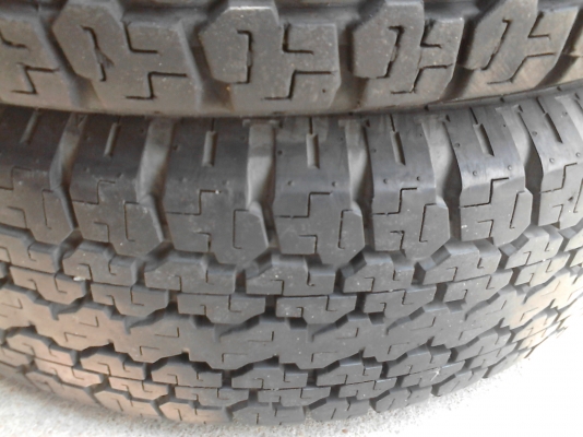 245/70R16  BRIDGE STONE DUELER H/T   มีชุด 4 เส้น  TEL.081-427-3941