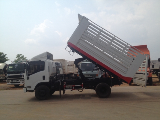 สวยๆเลยน่าใช้ ISUZU NPR เครื่อง 4HL1 150 แรงม้าระบบน้ำมัน กระบะดั้มพ์เกษตรคอกสูง ยาว 4 เมตร สูง 1.70 เมตร รถห้างเดิมๆรีบเลยครับ สวยๆเลยน่าใช้ ISUZU NPR เครื่อง 4HL1 150 แรงม้าระบบน้ำมัน กระบะดั้มพ์เกษตรคอกสูง ยาว 4 เมตร สูง 1.70 เมตร รถห้างเดิมๆรีบเลยครับ