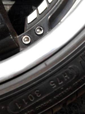 ขาย MAG  VOLH RACING  ( VR ) ขอบ 17  ( 4 รู 100 MM.)  7.0 X 17 J.   ติดต่อ.081-427-3941