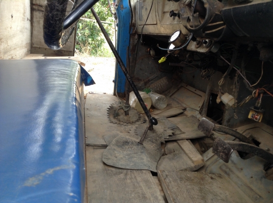 ขาย 10 ล้อหัวยาว 2 เพลาดั้มพร้อมใช้ สโลว์กลาง เครื่อง 6BB1 145 แรงม้า พวงมาลัยพาวเวอร์ ช่วงล่างแต่งเพลาโบกี้ใหญ่ ยางเต็มทุกเส้น ทะเบียนเต็มพร้อมโอน