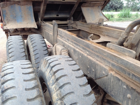 ขาย 10 ล้อหัวยาว 2 เพลาดั้มพร้อมใช้ สโลว์กลาง เครื่อง 6BB1 145 แรงม้า พวงมาลัยพาวเวอร์ ช่วงล่างแต่งเพลาโบกี้ใหญ่ ยางเต็มทุกเส้น ทะเบียนเต็มพร้อมโอน