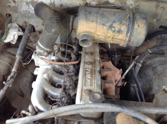 ขาย 10 ล้อหัวยาว 2 เพลาดั้มพร้อมใช้ สโลว์กลาง เครื่อง 6BB1 145 แรงม้า พวงมาลัยพาวเวอร์ ช่วงล่างแต่งเพลาโบกี้ใหญ่ ยางเต็มทุกเส้น ทะเบียนเต็มพร้อมโอน