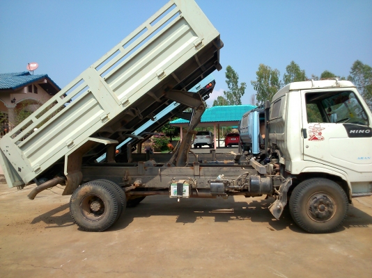 ปรับราคาลงไหม่!!หกล้อดัมพ์แพ็คคู่  ISUZU กับ HINO  ขายแยกก็ได้ครับ รถพร้อมใช้งานทั่งคู่ กะบะดัมพ์พึ่งทำมาไหม่ทั้งคู่