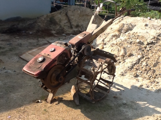 คูโบต้า. 8แรงเครื่องดีใช้งานใด้ตามปรกติท้ังชุดครับถูกๆกันไปเลย