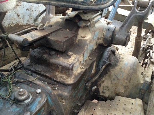 ขายรถไถฟอร์ด 6600 T5 ของแท้ เอกสารเล่มทะเบียนพร้อมชุดโอน ปั้มดี แถมผานดันหน้าและผาน 4 ยางไม่ค่อยสวยแค่นั้น ราคาต่อรองได้