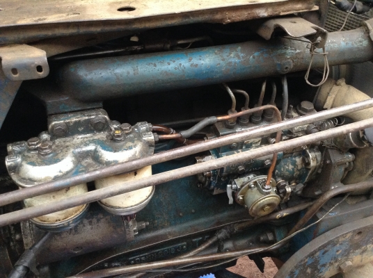 ขายรถไถฟอร์ด 6600 T5 ของแท้ เอกสารเล่มทะเบียนพร้อมชุดโอน ปั้มดี แถมผานดันหน้าและผาน 4 ยางไม่ค่อยสวยแค่นั้น ราคาต่อรองได้