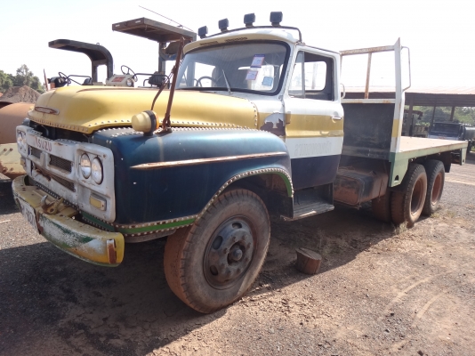 ขายด่วน  รถสิบล้อหัวยาวเพลาเดียว พื้นเรียบ  สภาพดี