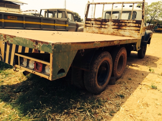 ขายด่วน  รถสิบล้อหัวยาวเพลาเดียว พื้นเรียบ  สภาพดี