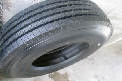 ขายยางมิชลิน 11R22.5 XZE2+ แบบไม่มียางใน ปี 2014 ใหม่ๆๆๆๆๆๆๆๆๆๆ