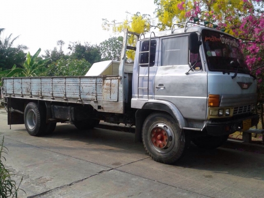 ขายด่วนรถ หกล้อ เครื่องHO7C  กระบะยาว  5.5  พร้อมใช้งาน