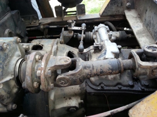 รถนิสสัน 10 ล้อ โม่ปูน CW430 / 230 แรงม้า.  ปี 32  สนใจติดต่อ  081 - 6079515