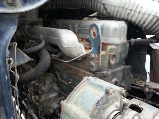 รถนิสสัน 10 ล้อ โม่ปูน CW430 / 230 แรงม้า.  ปี 32  สนใจติดต่อ  081 - 6079515